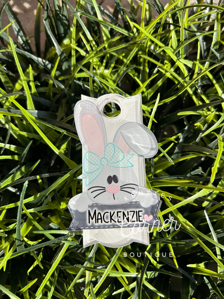Blank Acrylic 40 oz name plate topper bunny holding name plate