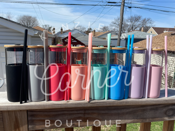 Not for sublimation Blank 22 oz glass water bottles with silicon sleeve