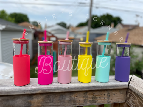 Not for sublimation Blank 22 oz glass water bottles with silicon sleeve